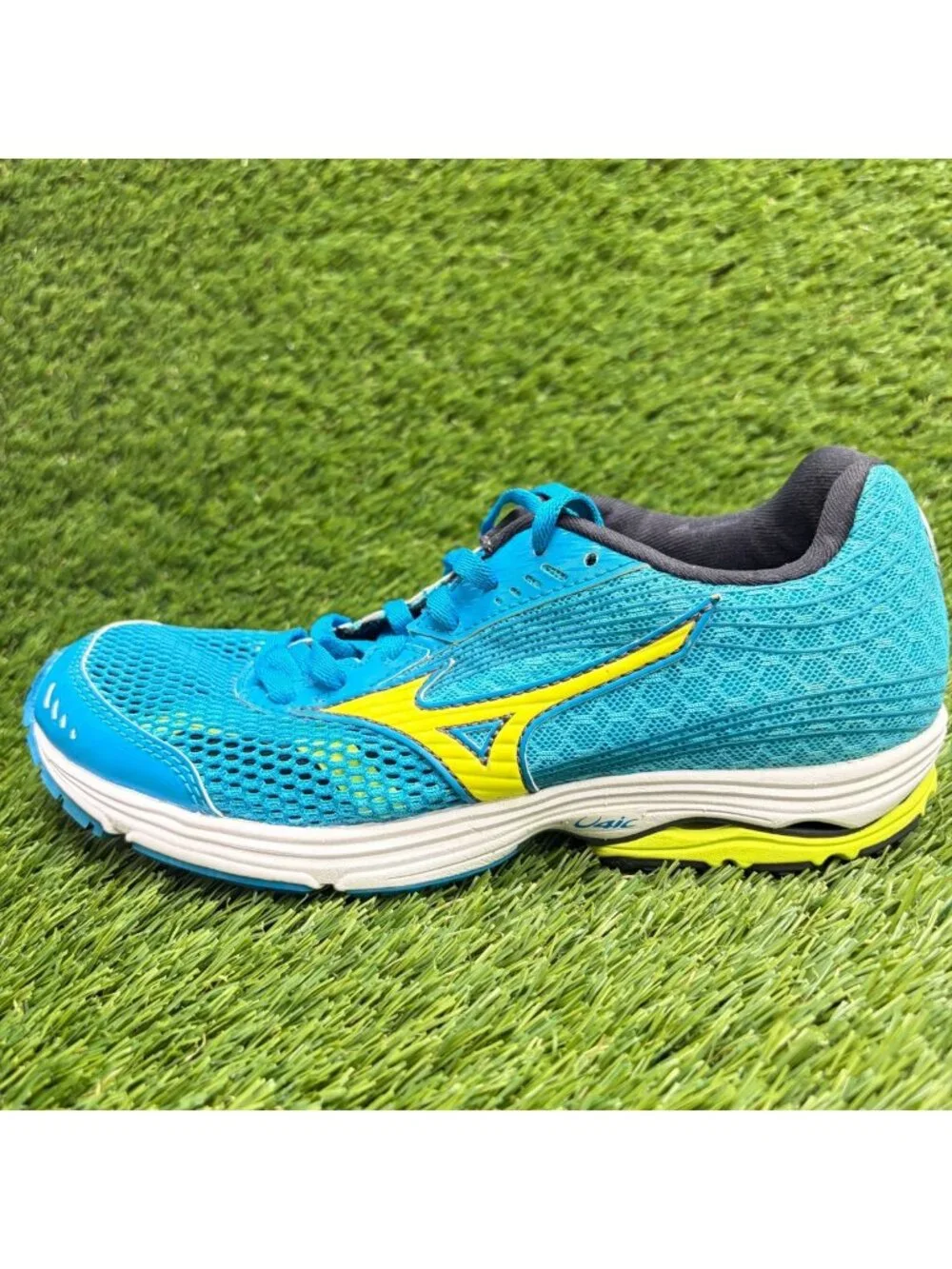 Mizuno Wave Sayonara 3 Womens Size 7 Blue Yellow Athletic Running Shoes Sneakers